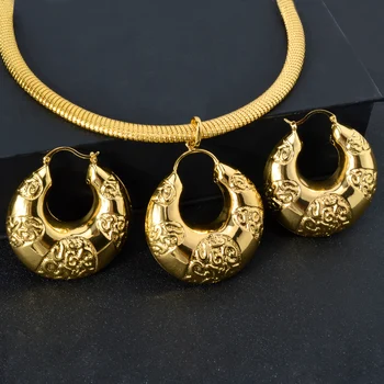 Luxusní Itálie 18K Pozlacené Šperky Set pro Ženy Geometrické Měděné Náušnice Geometrické Přívěskem Náhrdelník Výročí Šperky